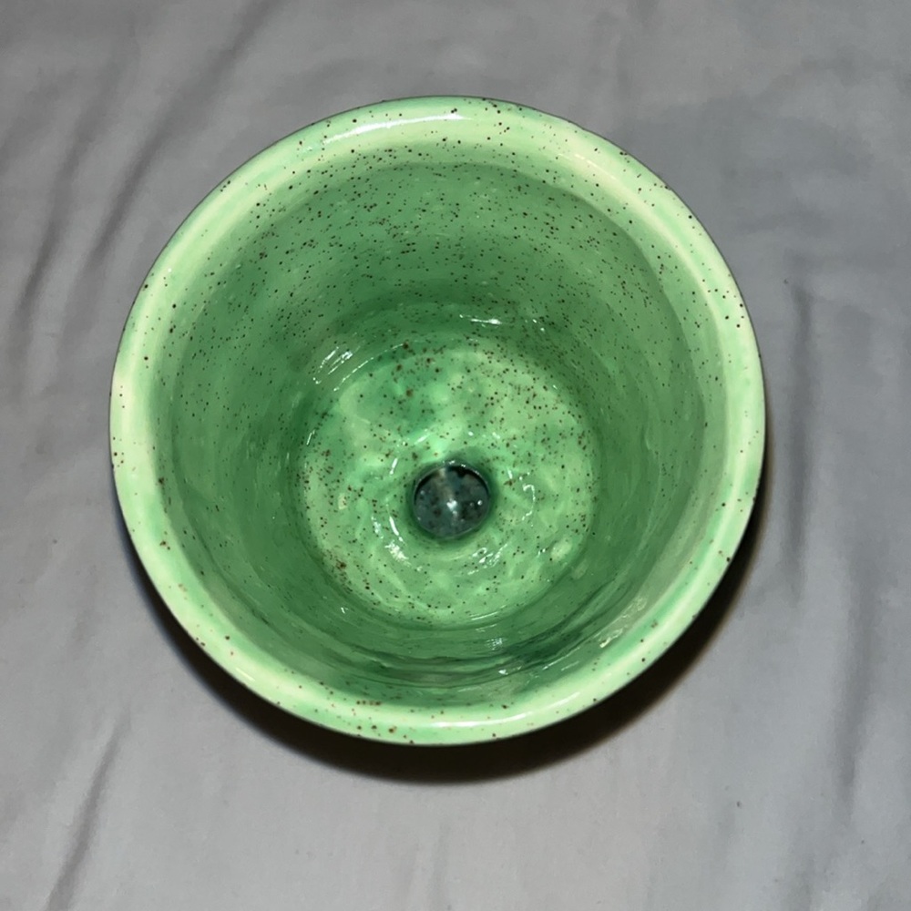 Green Planter - Picture 3 of 7